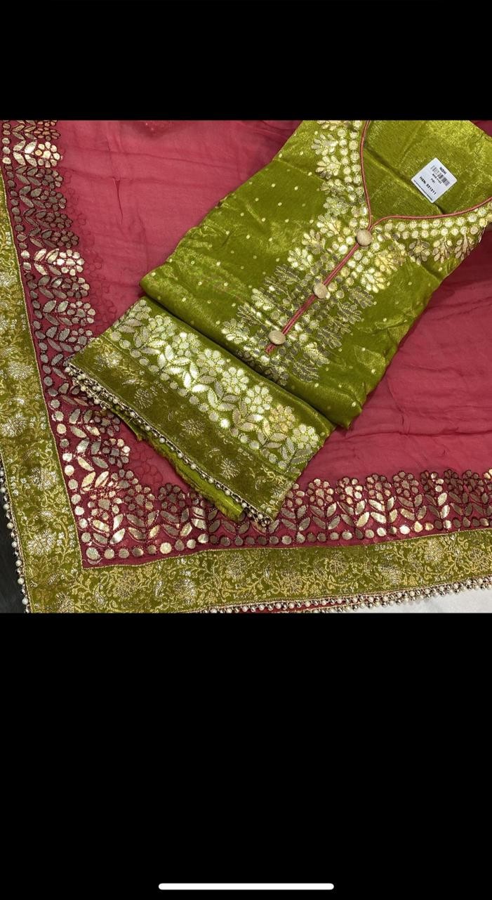 Havy suit with banarsi dupatta