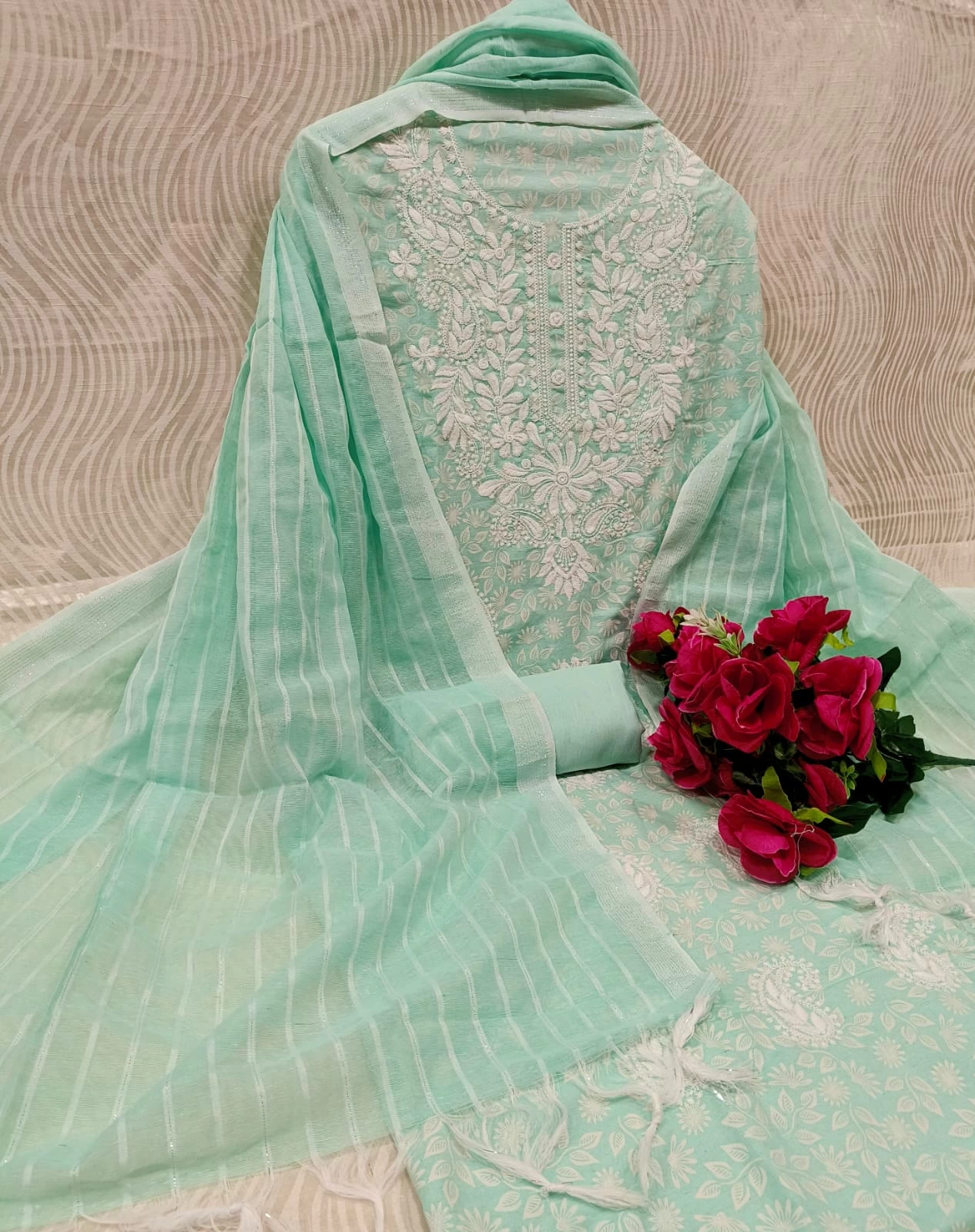 Salwar suit