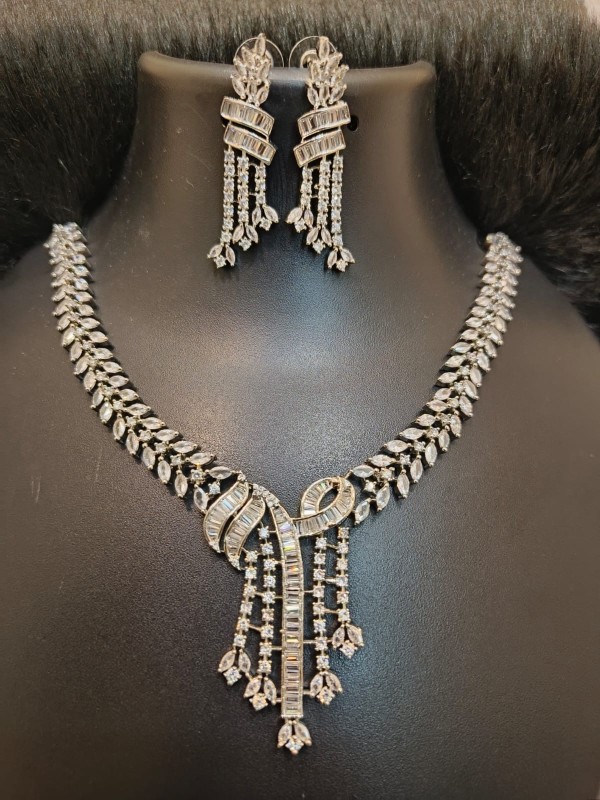 Necklace with earrings