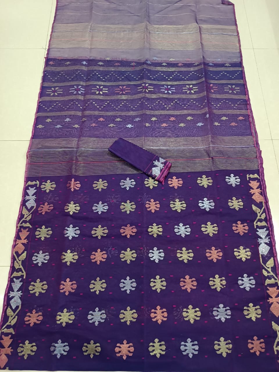 Half silk jamdani saree