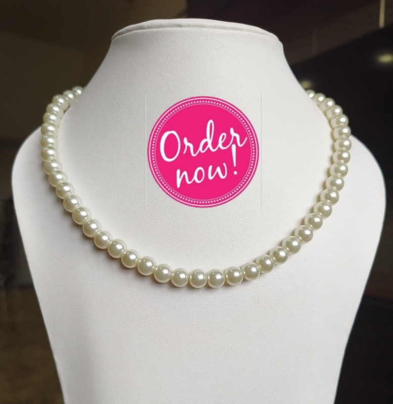 Glass pearls necklace