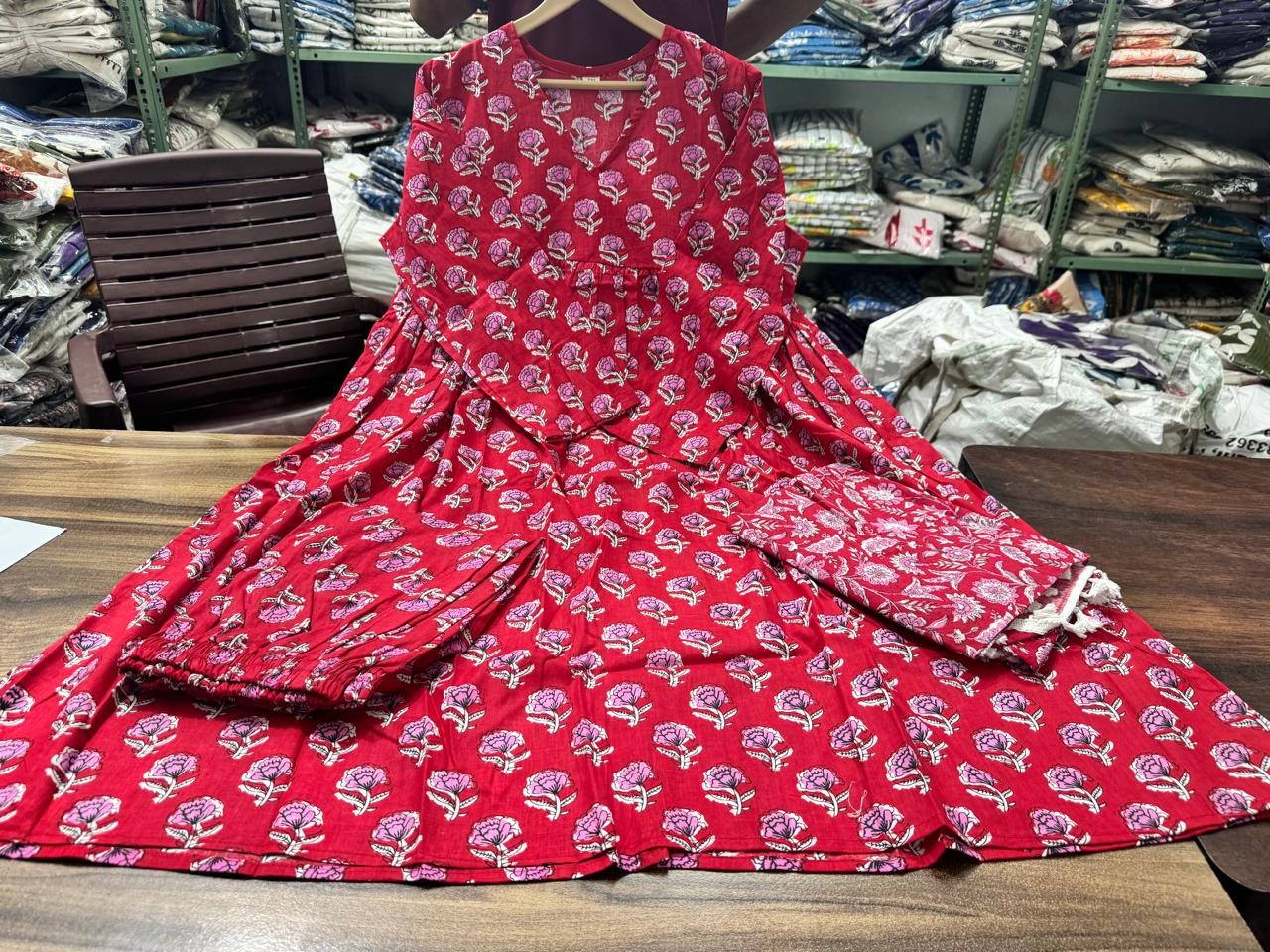 ANARKALI KURTI USING NATURAL