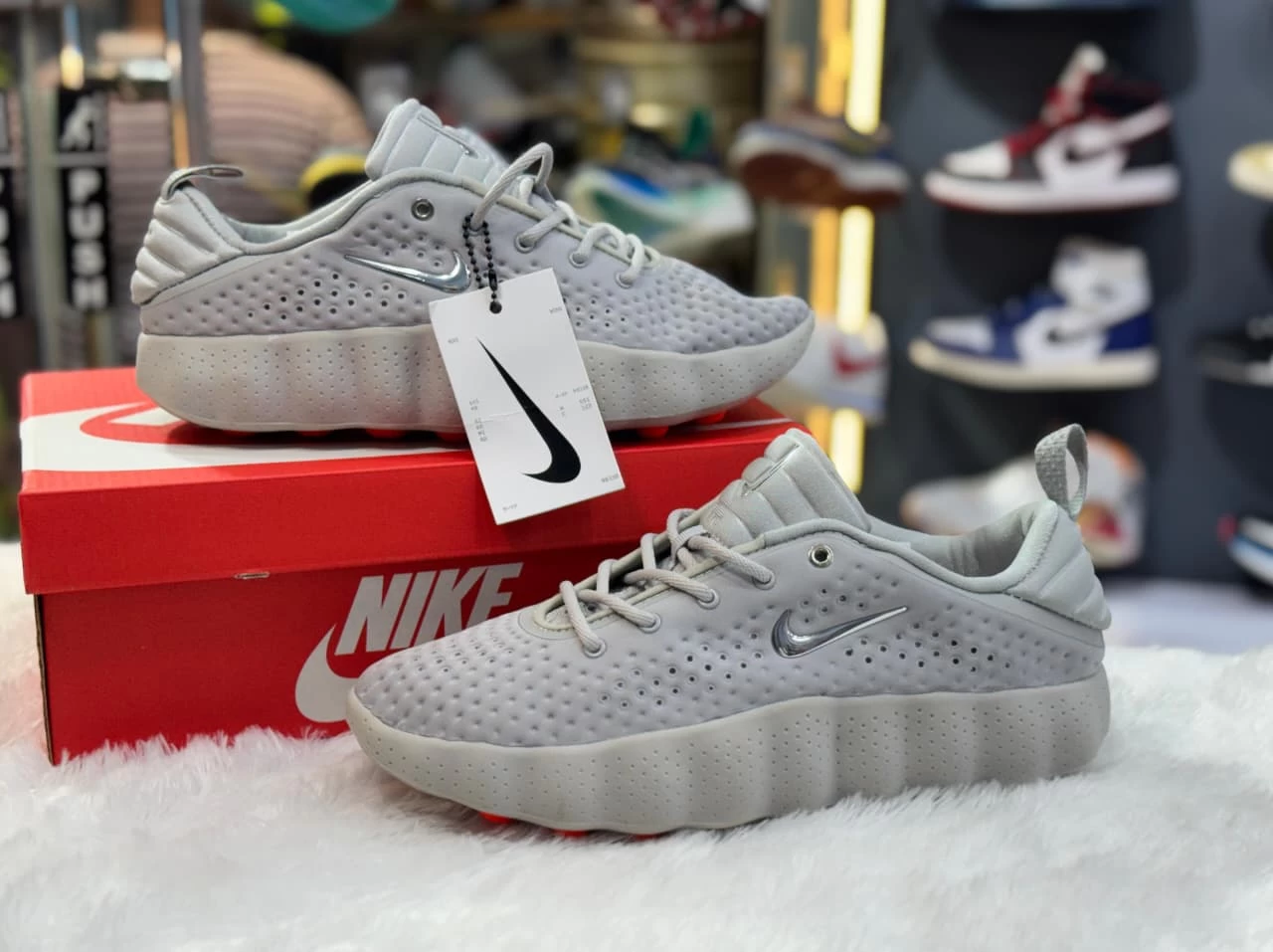 NIKE MIND SHOES