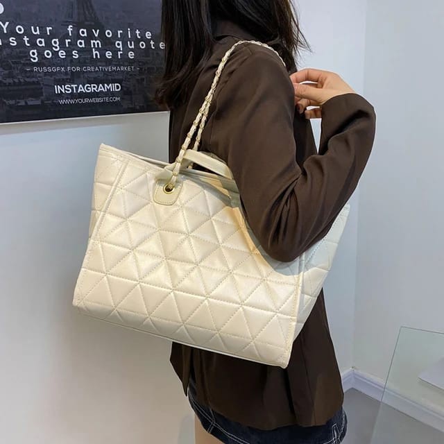 Hand bag