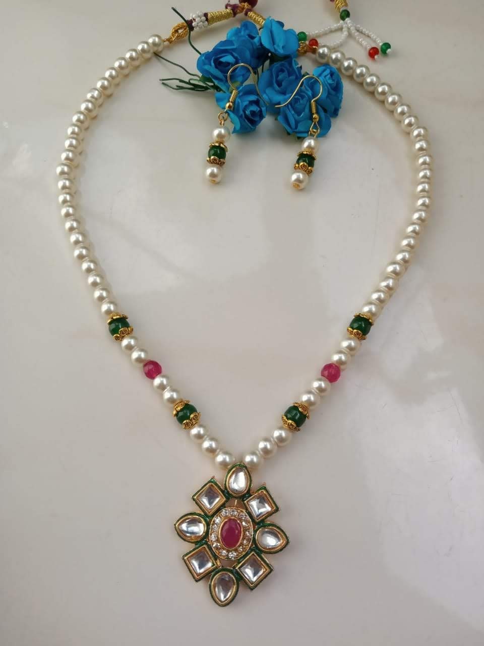 pearl kundan necklace