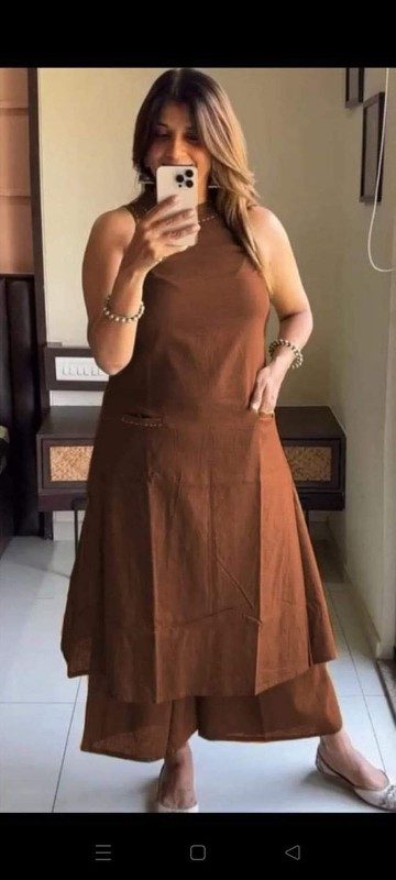 Sleeveless kurti