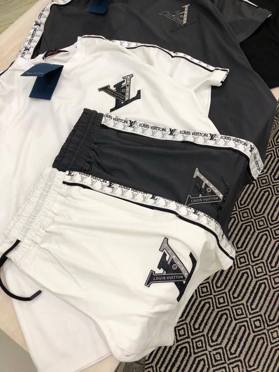 LoUiS VuiTtON For Men & Women